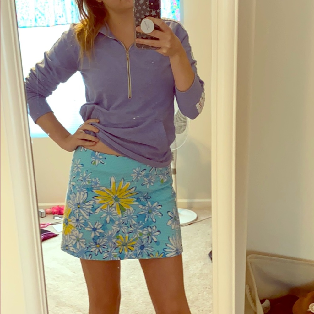 Lilly Pulitzer floral short skirt! 🌸